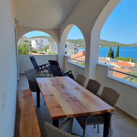 Apartmani Ana, Razanj, Rogoznica, Hrvatska Рогозница Экстерьер фото