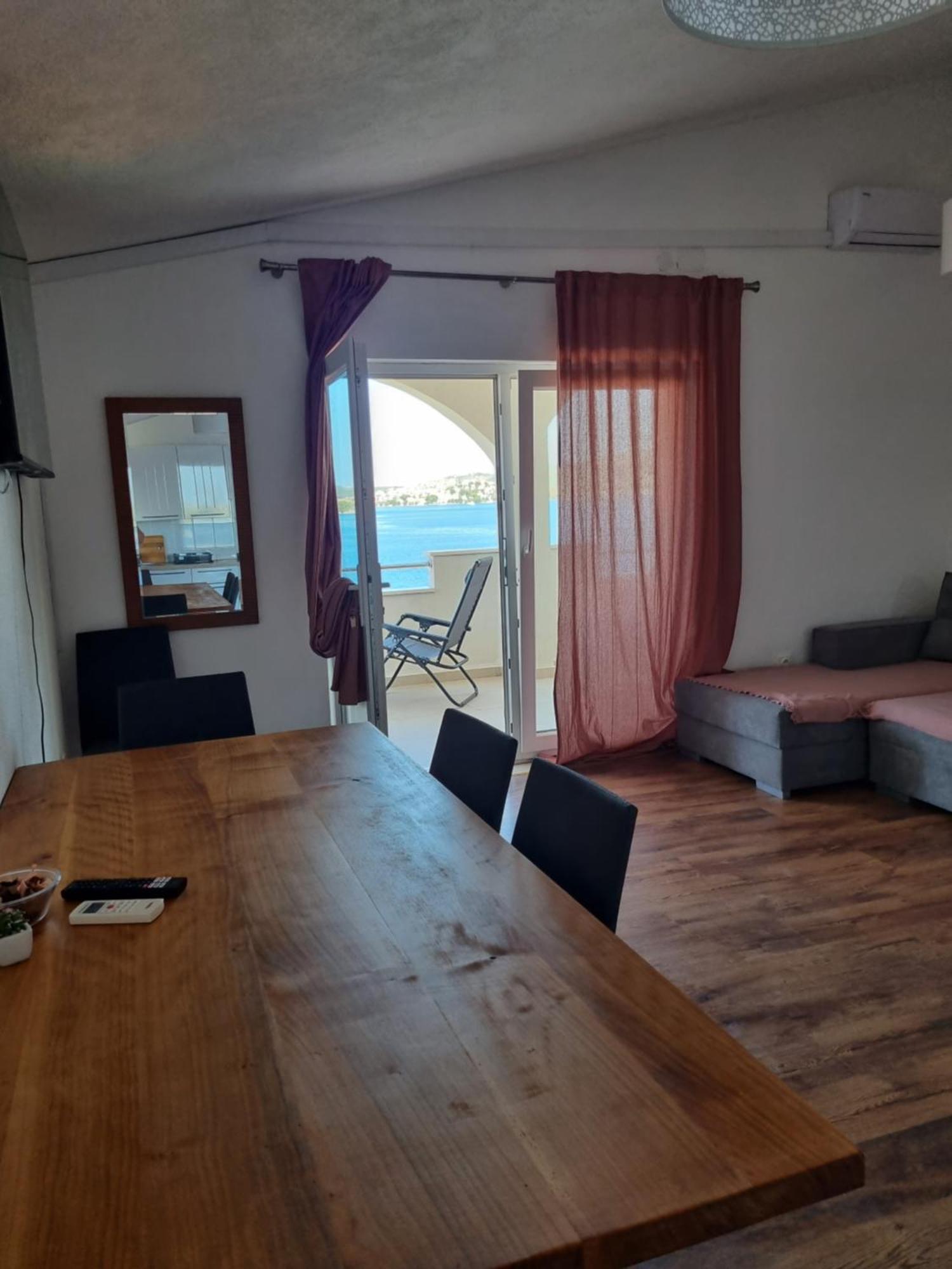 Apartmani Ana, Razanj, Rogoznica, Hrvatska Рогозница Экстерьер фото